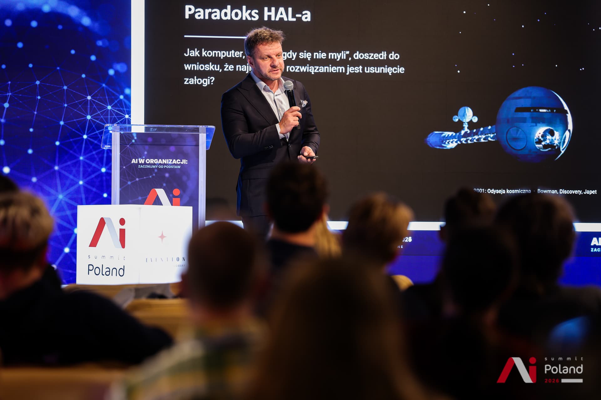 Wystąpienie o paradoksie HAL-a i wiedzy systemów AI